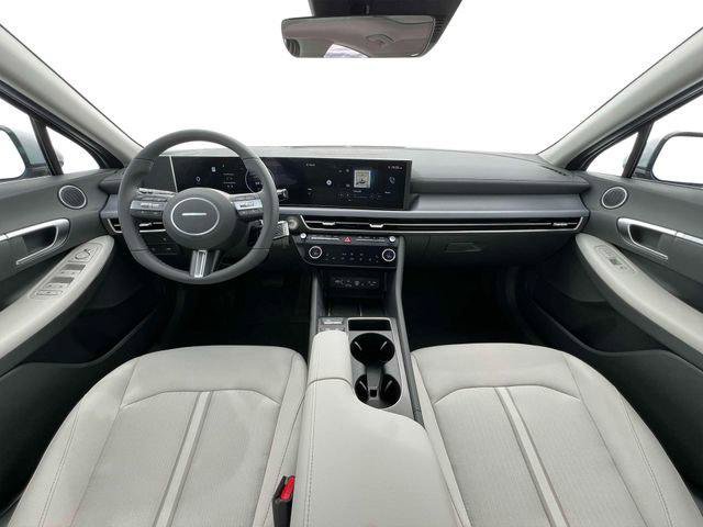 New 2025 Hyundai Sonata SEL FWD image 13