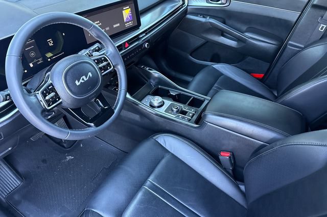 Certified 2025 Kia Sorento EX AWD/4WD image 12