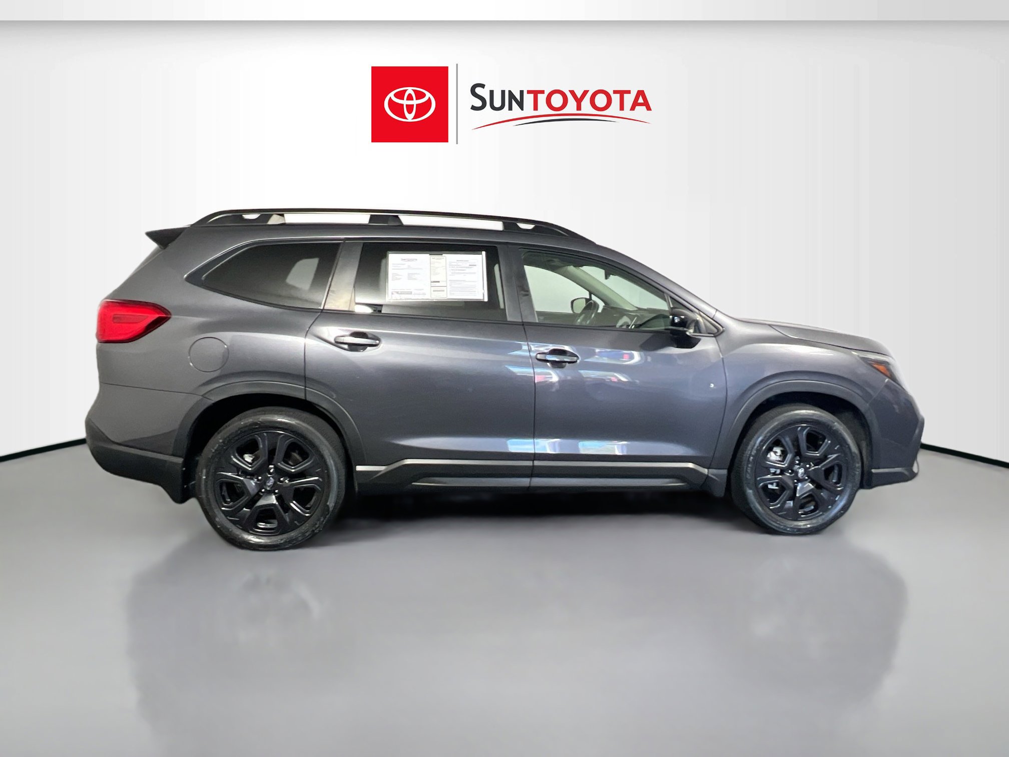 Used 2024 Subaru Ascent Onyx Edition Limited w/ Popular Package Onyx AWD/4WD image 2