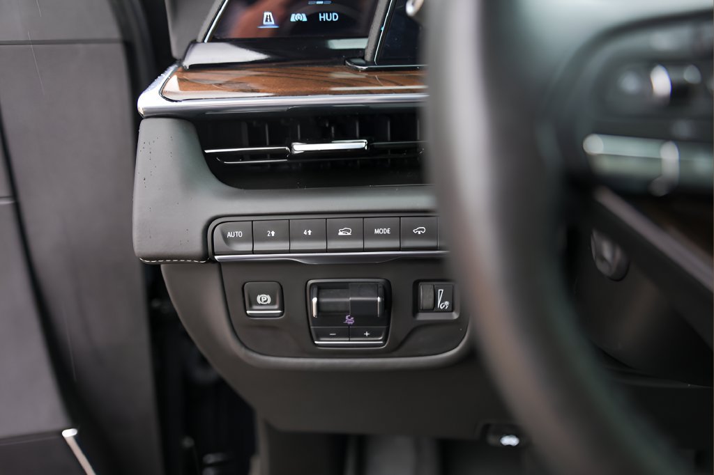 Certified 2024 Cadillac Escalade ESV Sport Platinum w/ LPO, ONYX Package AWD/4WD image 16