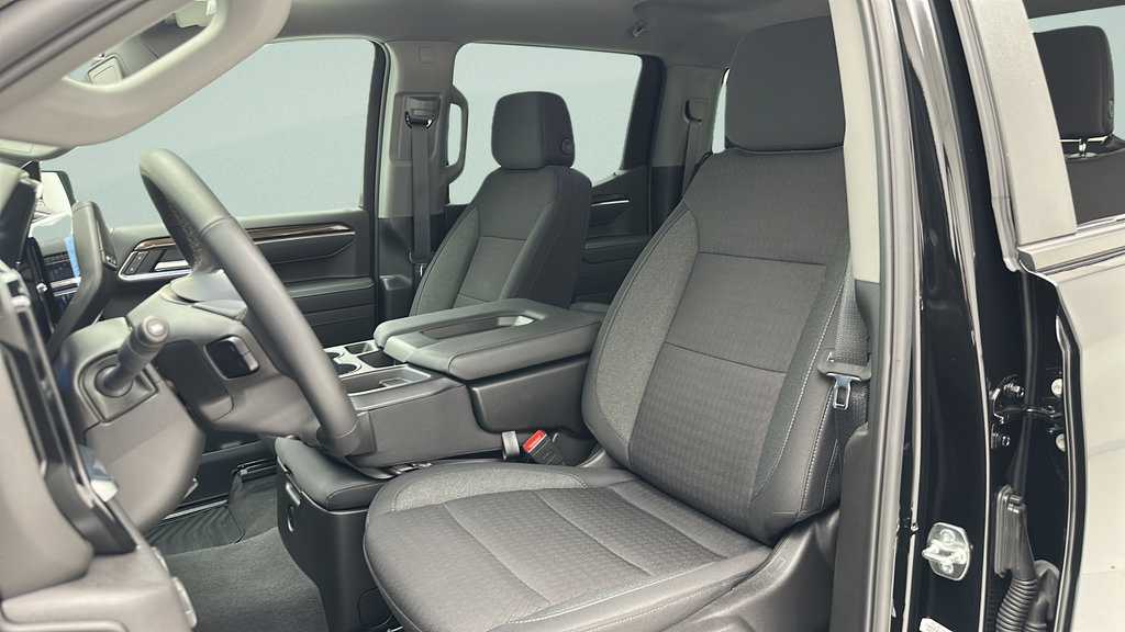 Used 2025 Chevrolet Silverado 1500 LT AWD/4WD image 17