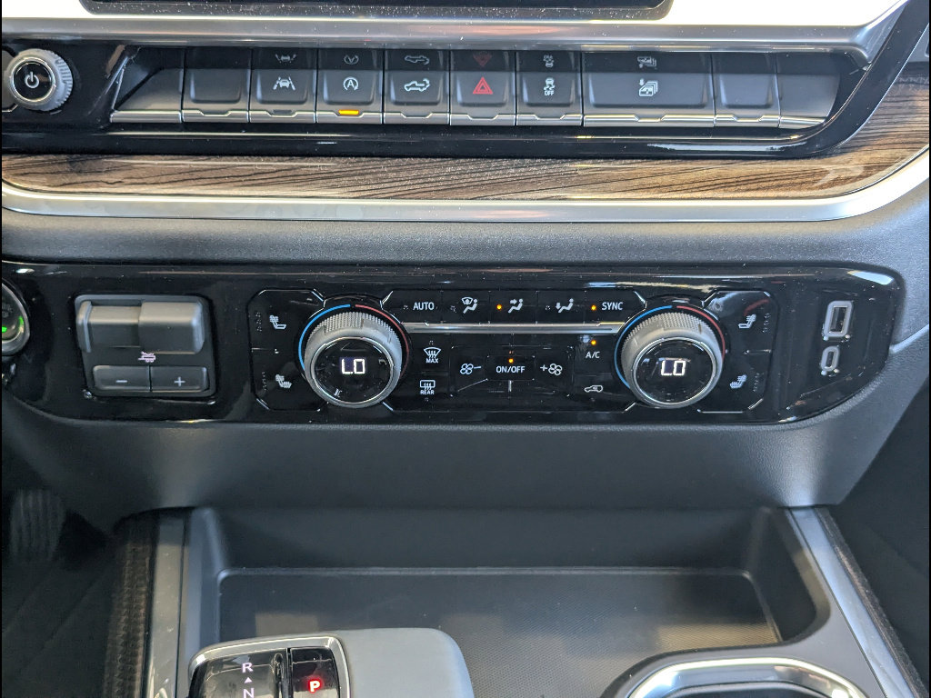 New 2026 Chevrolet Silverado 1500 RST w/ Redline Edition AWD/4WD image 25