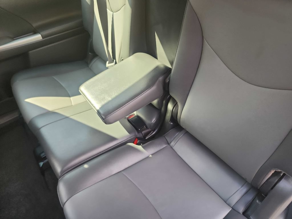 Used 2014 Toyota Prius V Five FWD image 26