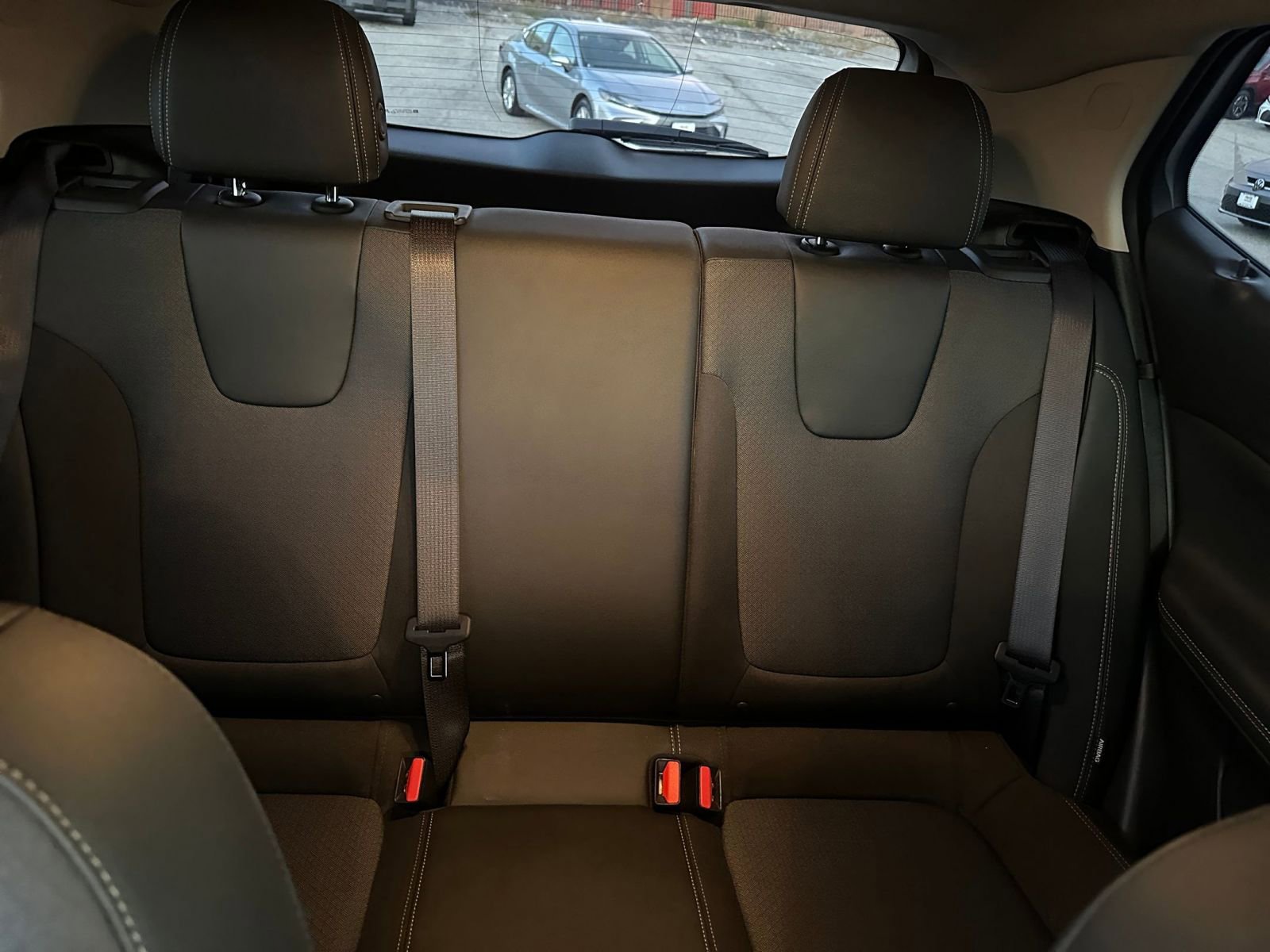 Used 2025 Buick Encore GX Preferred image 36