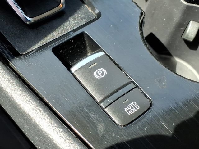 Used 2024 Nissan Rogue S AWD/4WD image 21