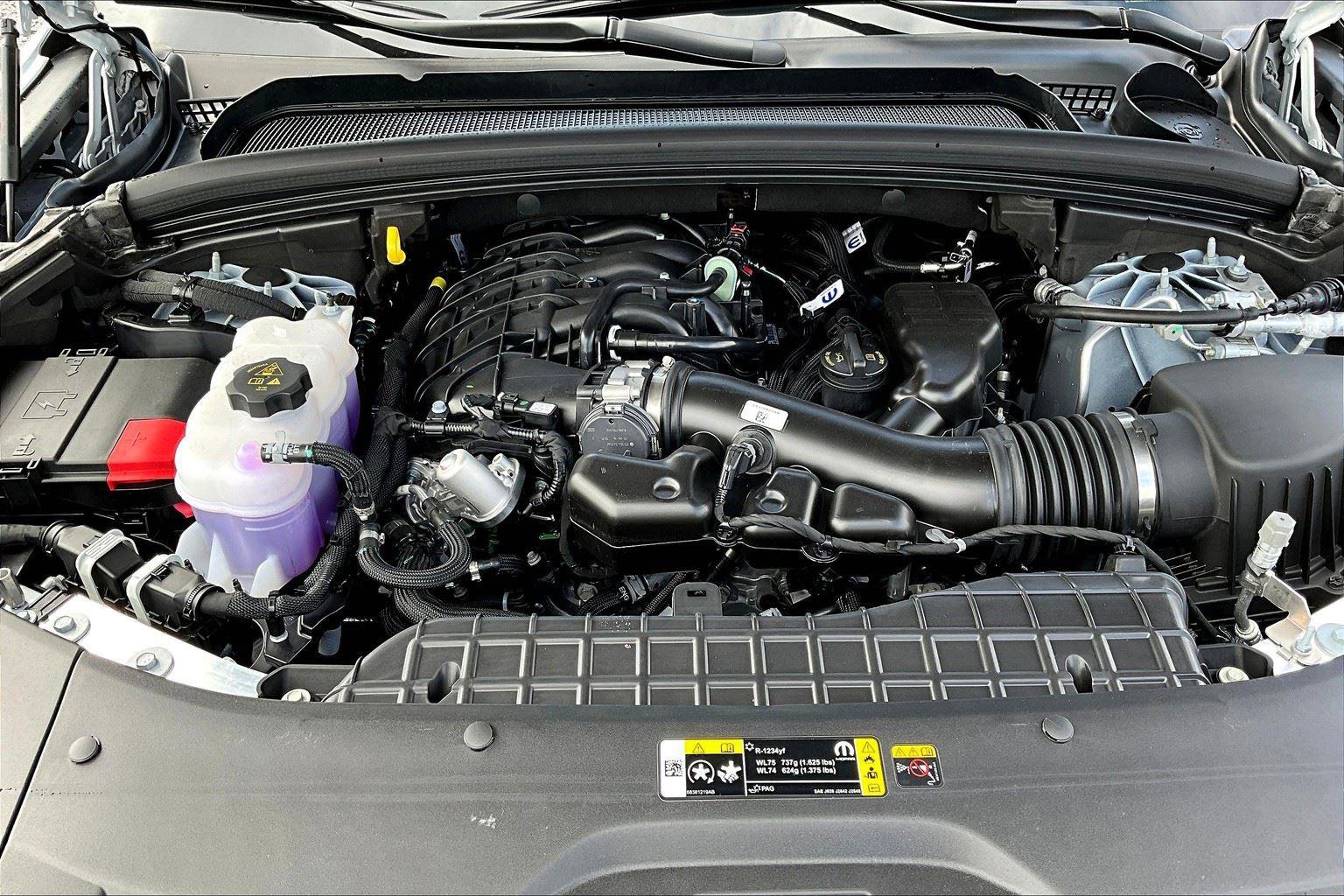 New 2025 Jeep Grand Cherokee Limited w/ Trailer Tow Package image 12