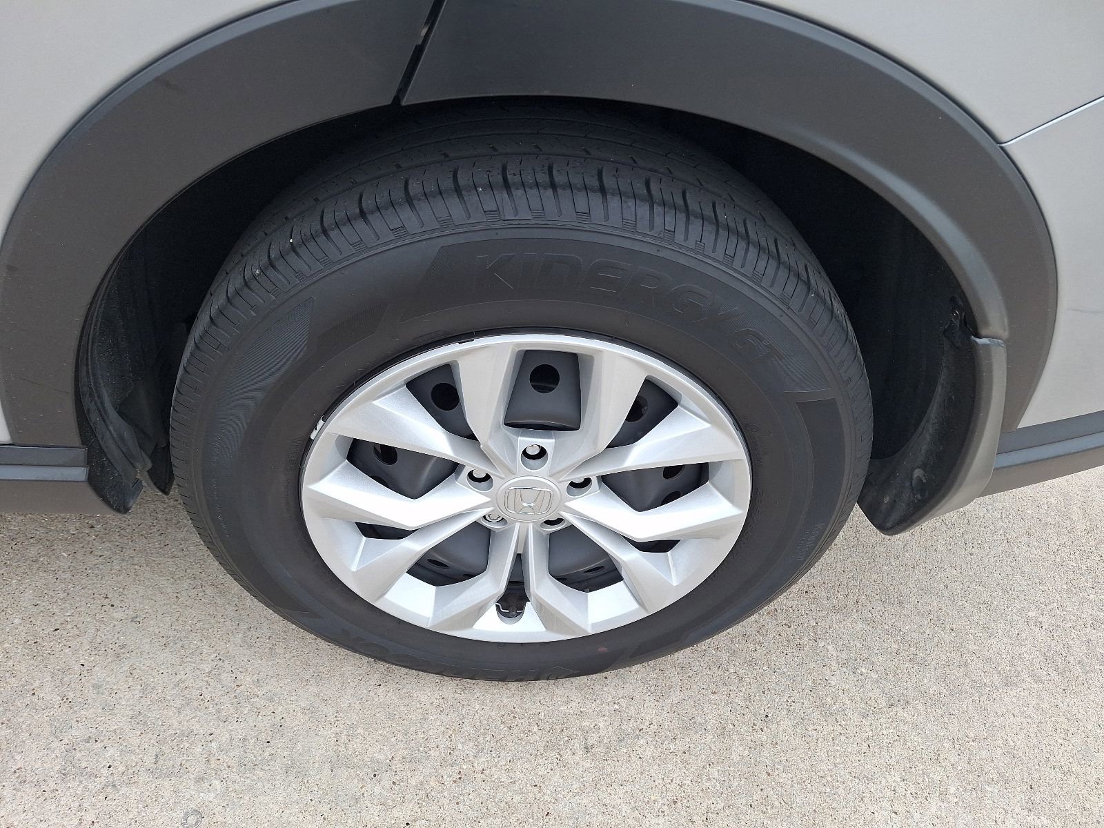 Used 2025 Honda CR-V LX image 11