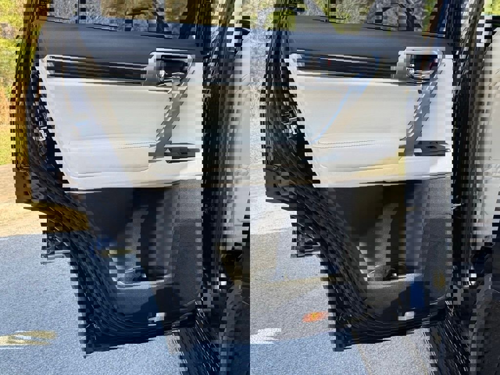 Certified 2020 Lexus GX 460 Premium w/ Premium Package image 27