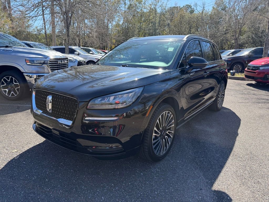 Used 2022 Lincoln Corsair Reserve w/ Sport Package image 3