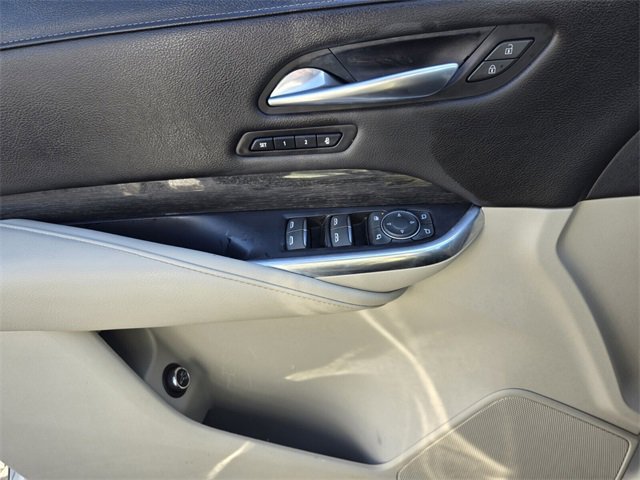 Used 2020 Cadillac XT4 Premium Luxury w/ Driver Awareness Package image 30