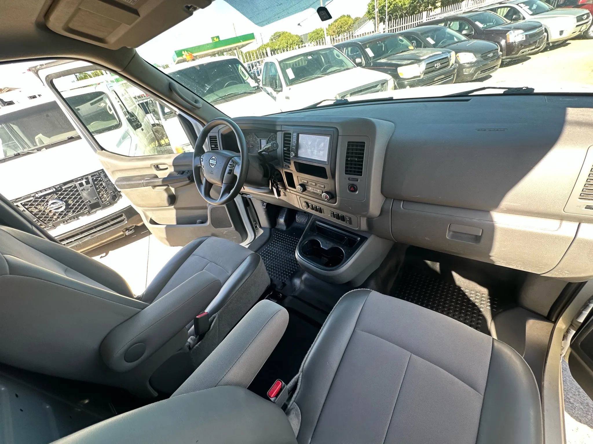 Used 2021 Nissan NV 1500 SV image 26