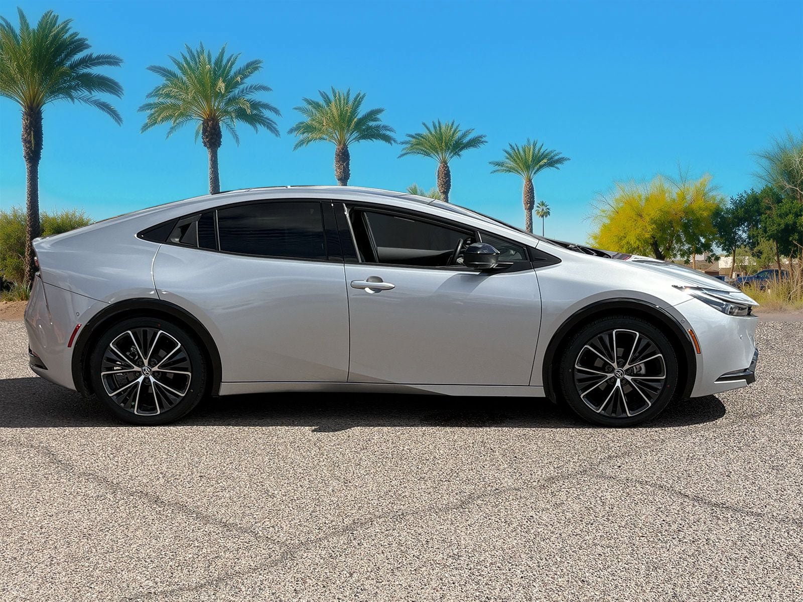 Used 2024 Toyota Prius Limited w/ Limited Premium Package FWD image 7
