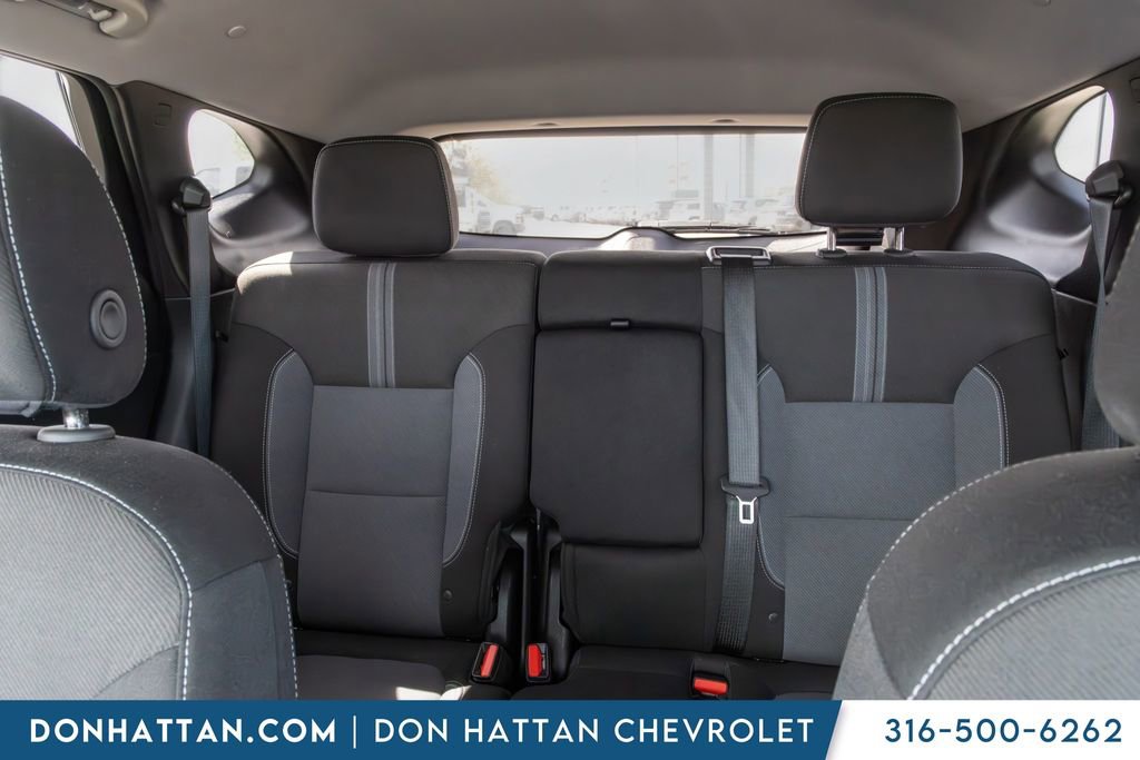 Used 2025 Chevrolet Blazer LT FWD image 15