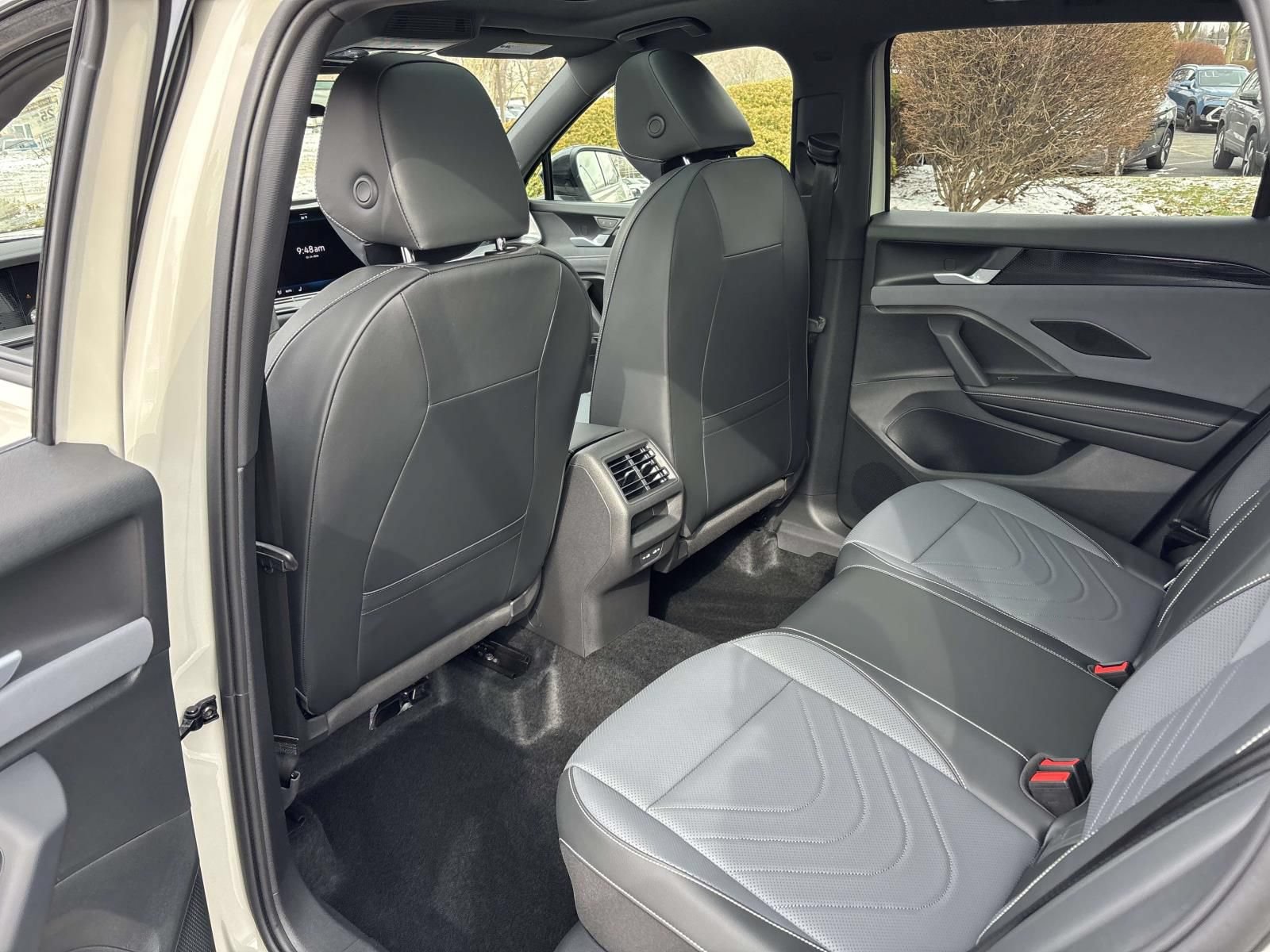 Used 2026 Volkswagen Tiguan SE R-Line AWD/4WD image 27