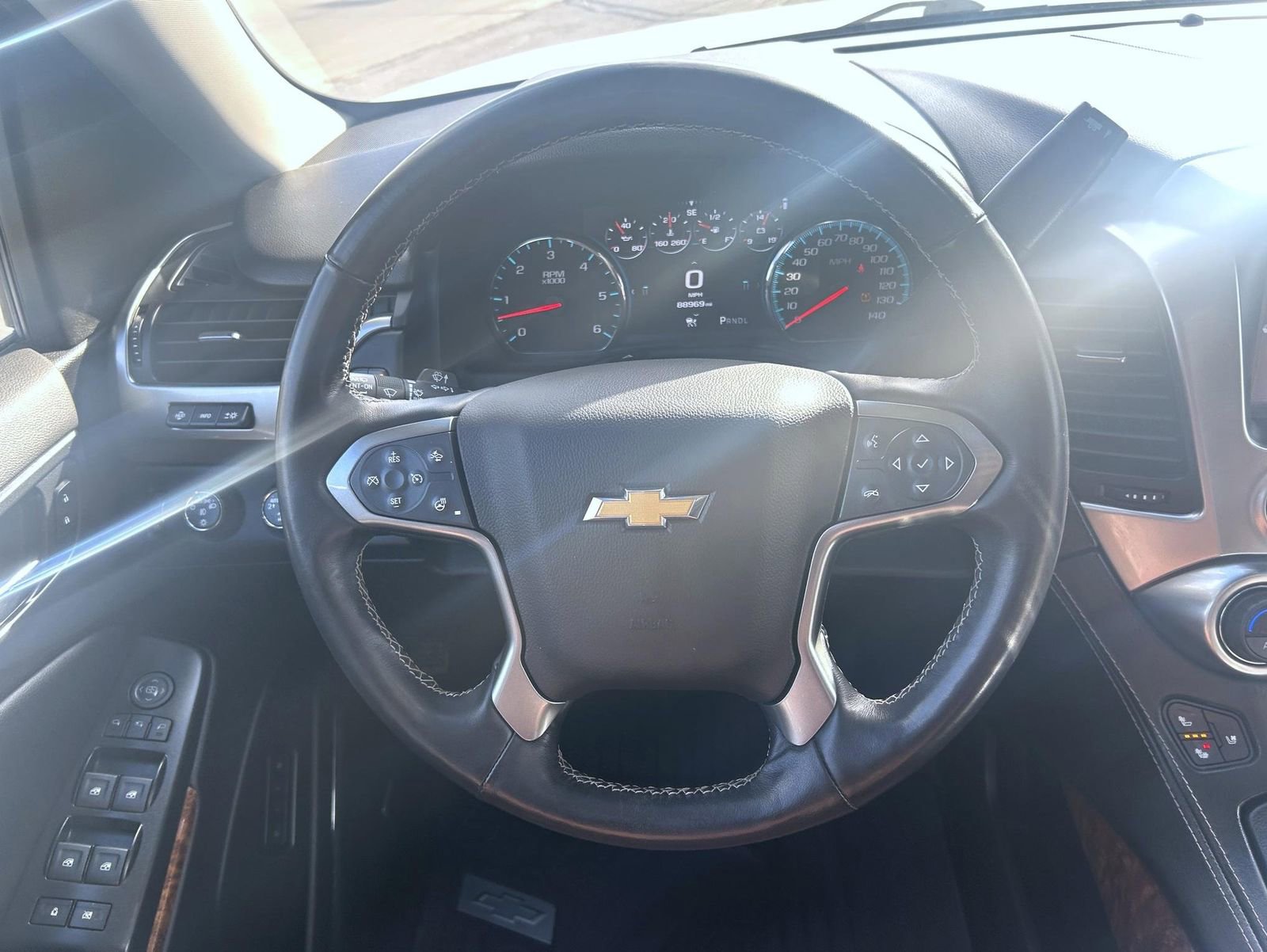 Used 2020 Chevrolet Suburban Premier w/ Premier Plus Edition image 11