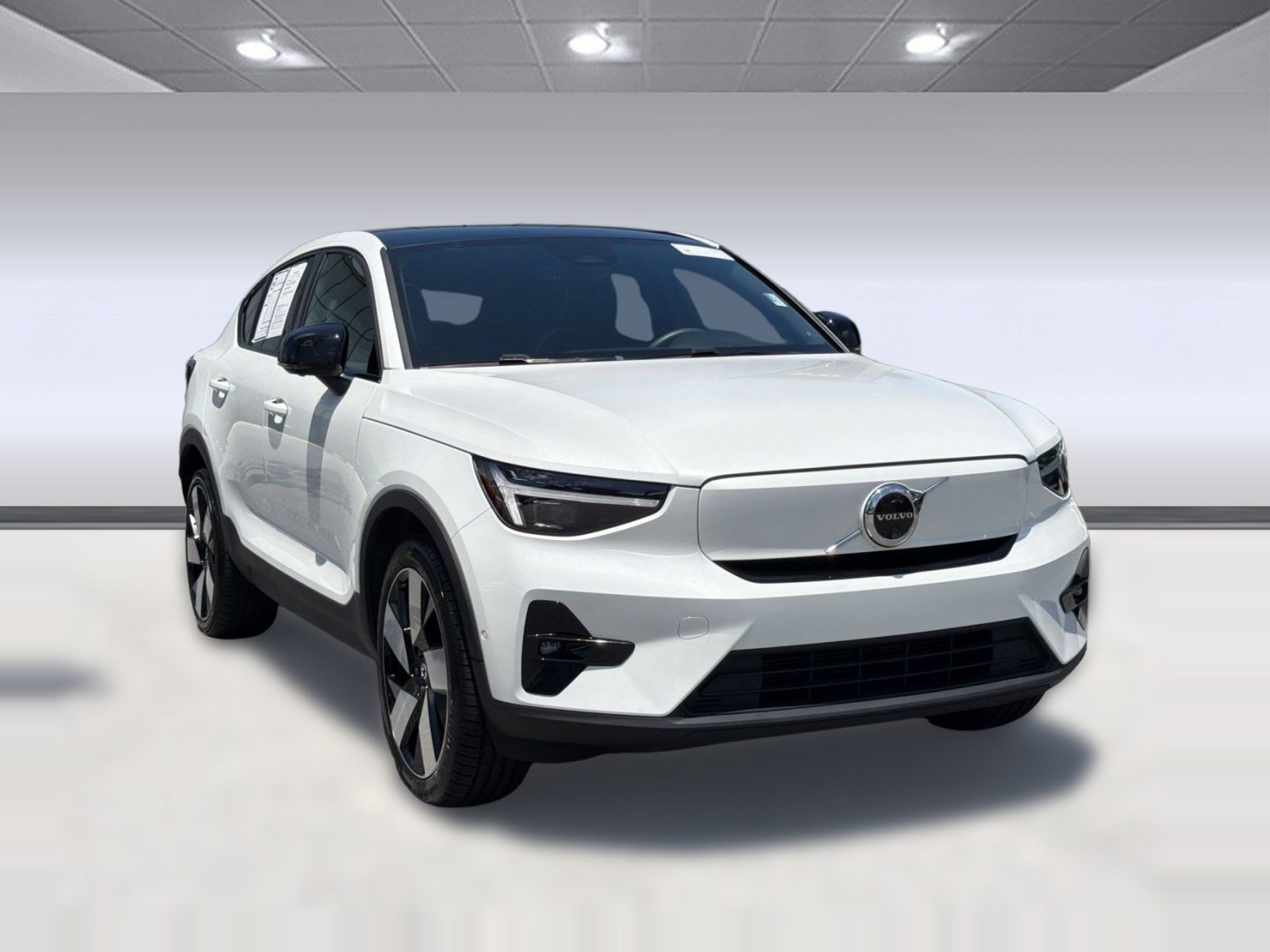 Certified 2024 Volvo C40 P8 Recharge Ultimate w/ Protection Package Premier RWD image 7