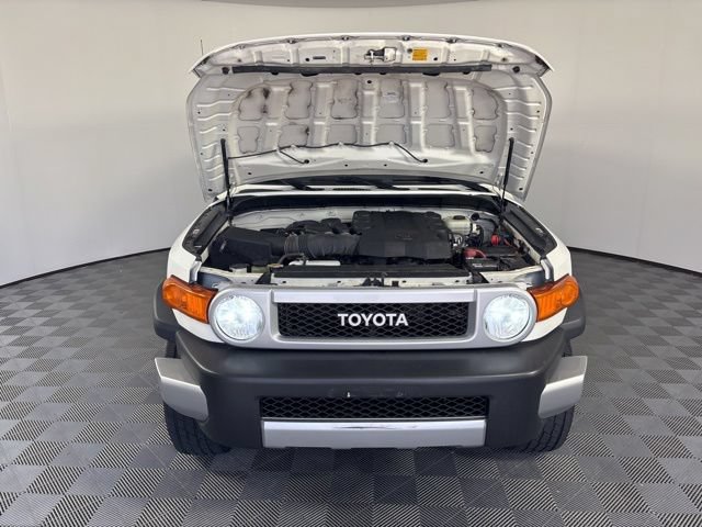 Used 2012 Toyota FJ Cruiser 4WD w/ Convenience Pkg image 33