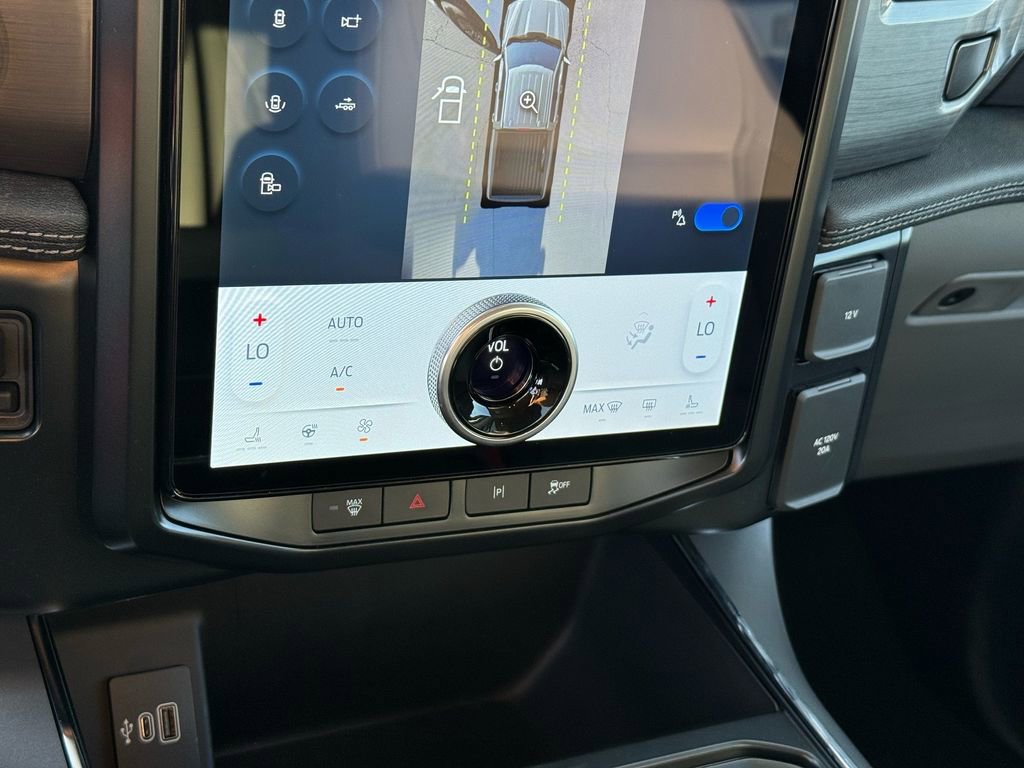 New 2025 Ford F150 Lightning Flash AWD/4WD image 16