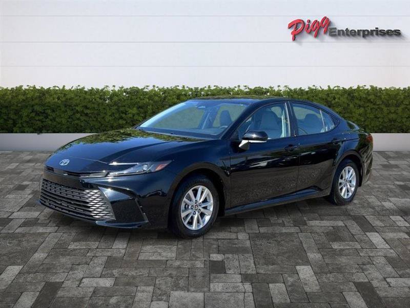 Used 2026 Toyota Camry LE FWD image 4