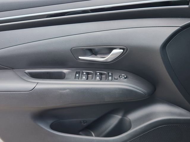 Certified 2024 Hyundai Tucson SE image 17