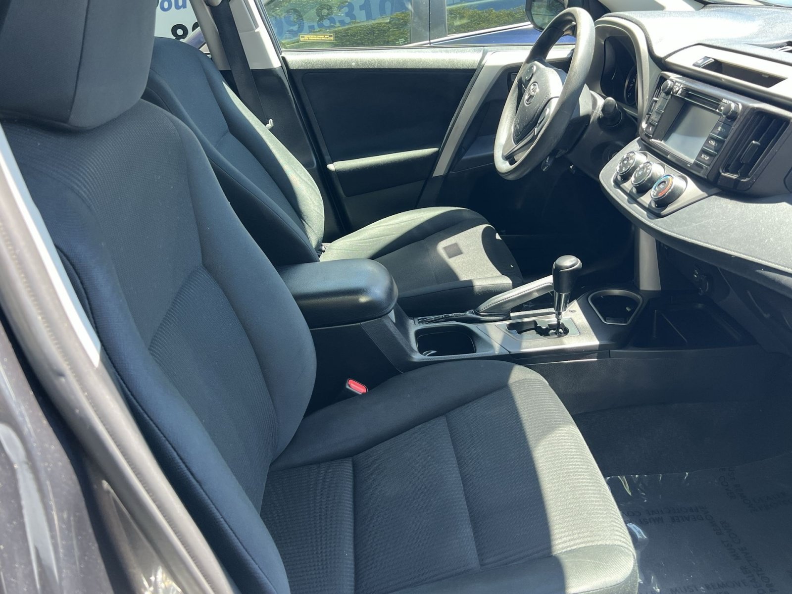 Used 2016 Toyota RAV4 LE FWD image 23