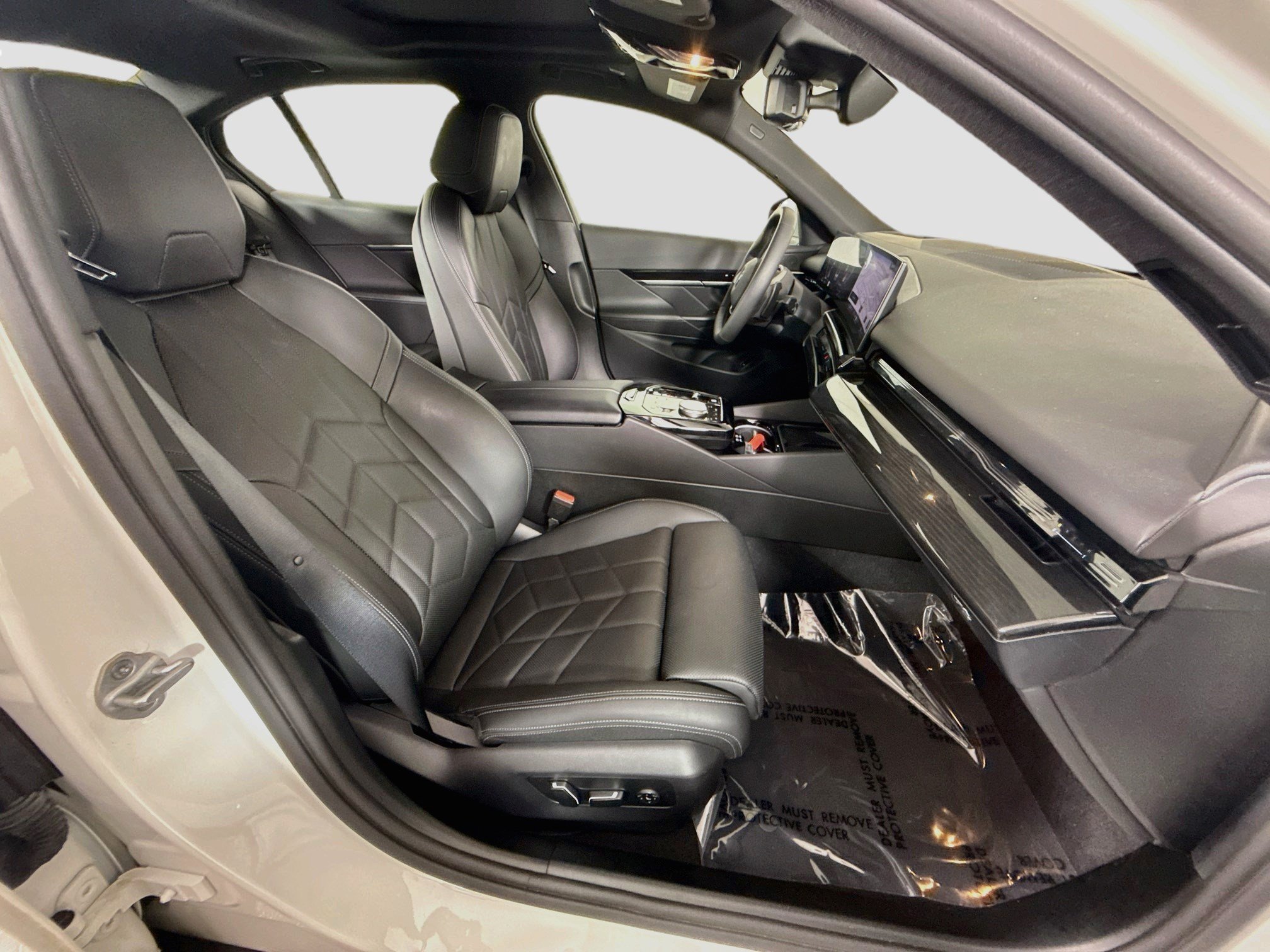 Used 2026 BMW 530i RWD image 29