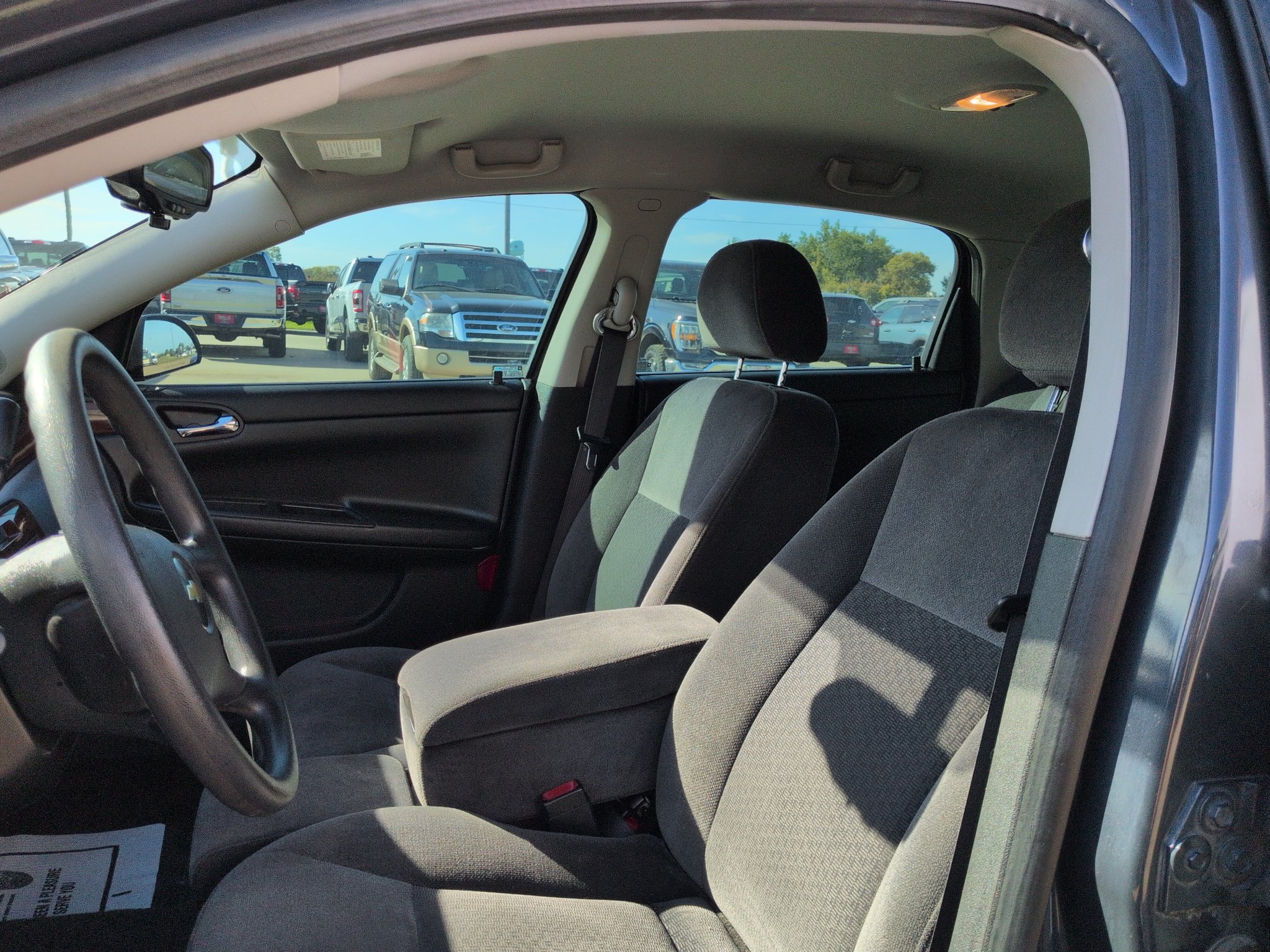 Used 2008 Chevrolet Impala LS FWD image 13
