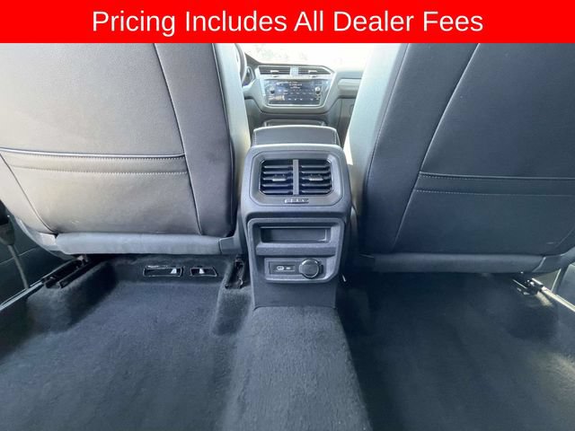 Used 2024 Volkswagen Tiguan SE AWD/4WD image 18