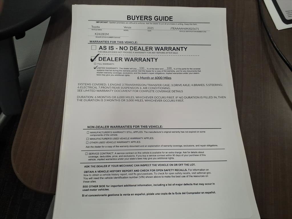 Used 2021 Toyota Venza Limited image 29