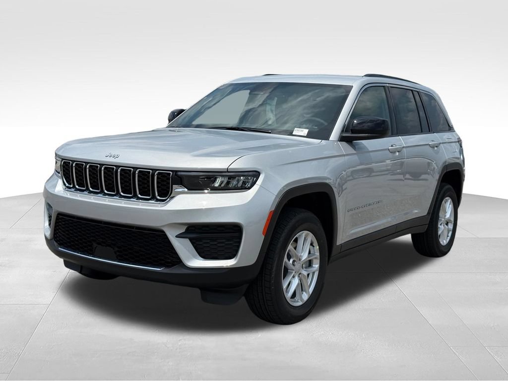 New 2026 Jeep Grand Cherokee Laredo