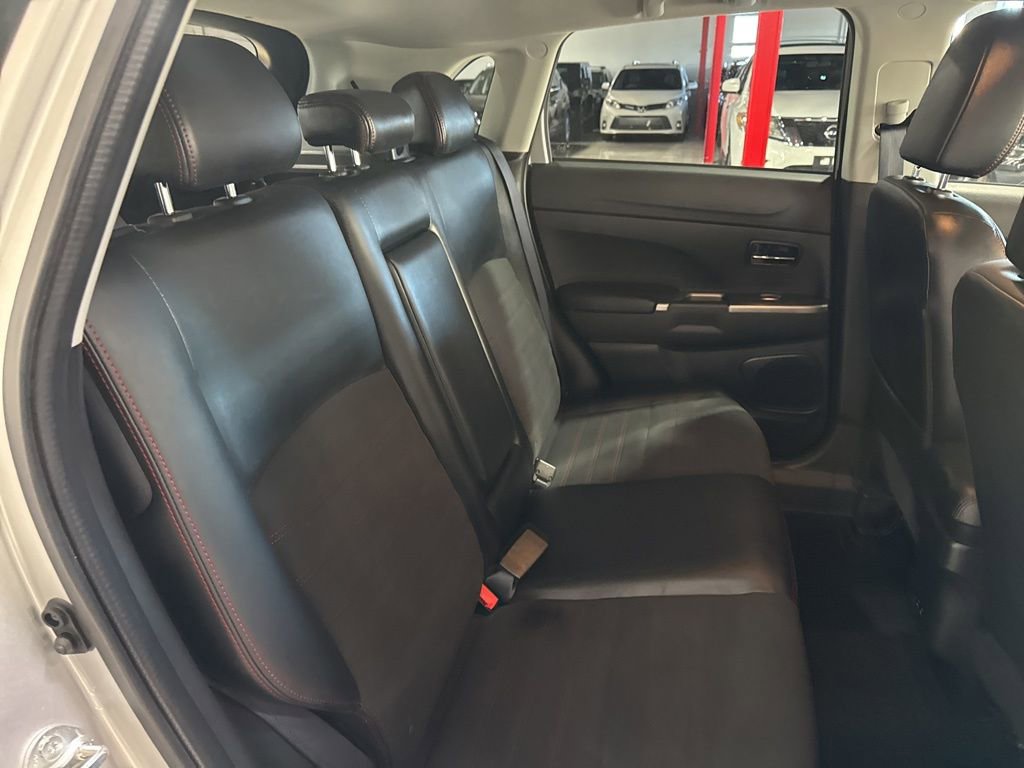 Used 2025 Mitsubishi Outlander Sport ES AWD/4WD image 31