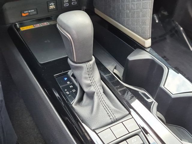 Certified 2026 Toyota Camry XLE AWD/4WD image 16
