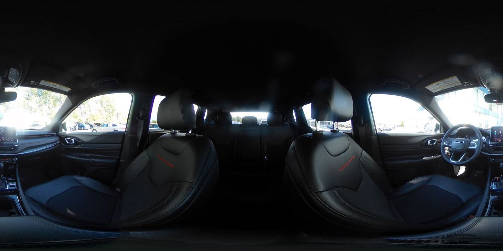 Used 2025 Jeep Compass Trailhawk image 41