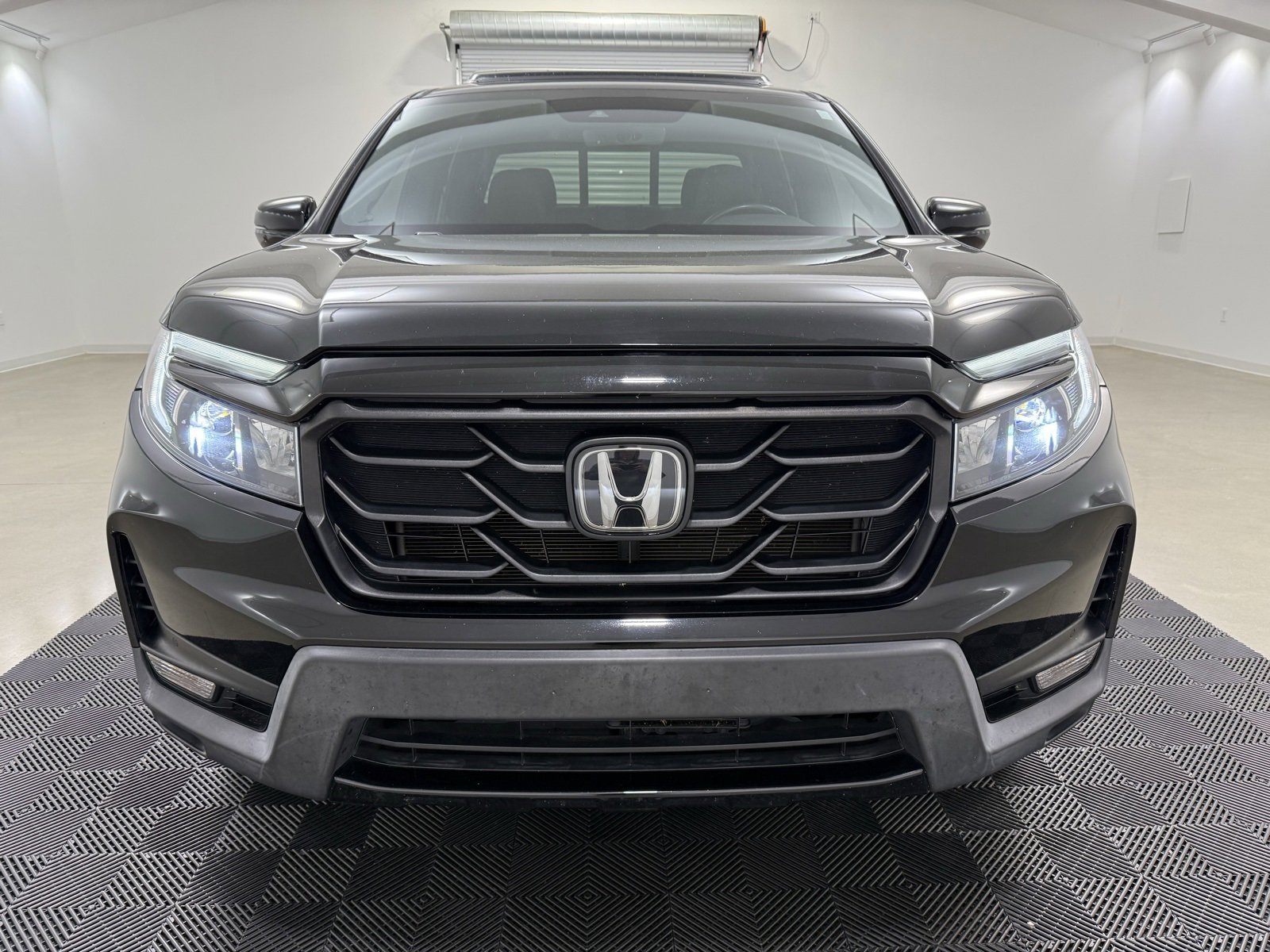 Used 2021 Honda Ridgeline Black Edition video 2