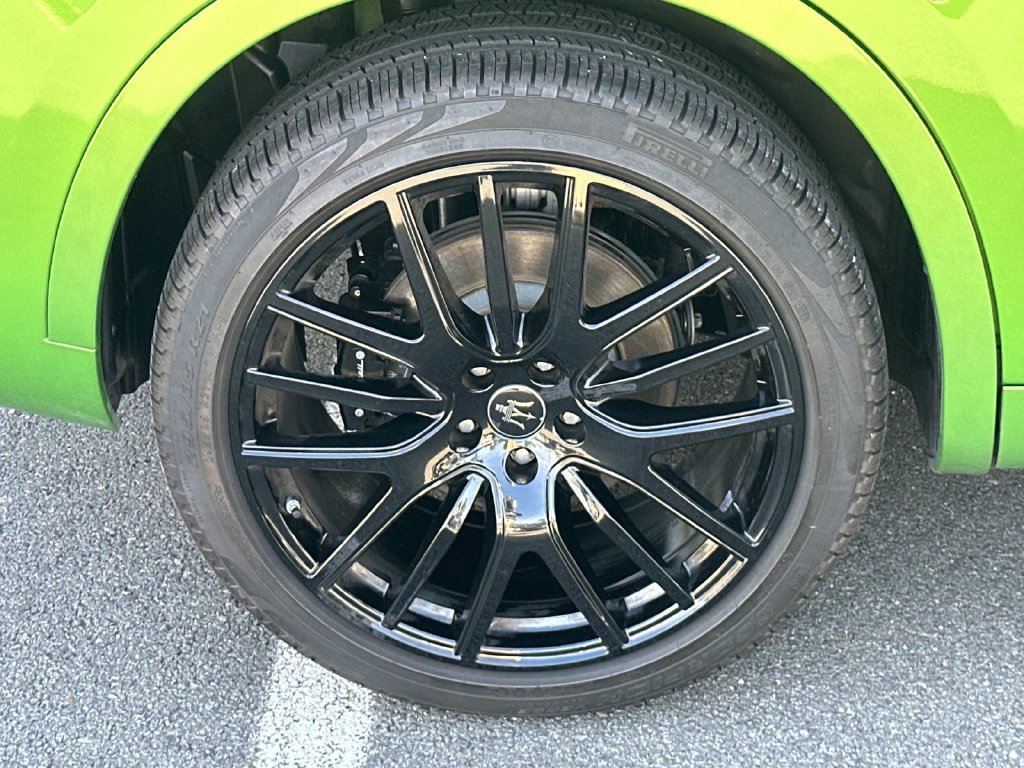 Certified 2023 Maserati Levante Modena AWD/4WD image 9
