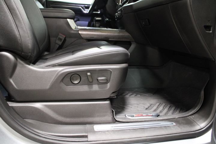 Used 2024 Chevrolet Silverado 1500 LTZ w/ LTZ Premium Package image 26