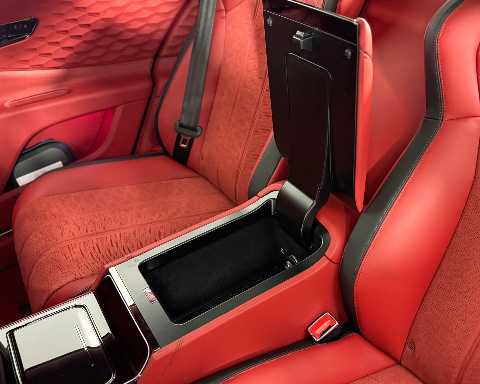 New 2025 Bentley Flying Spur Plug-In Hybrid AWD/4WD image 47