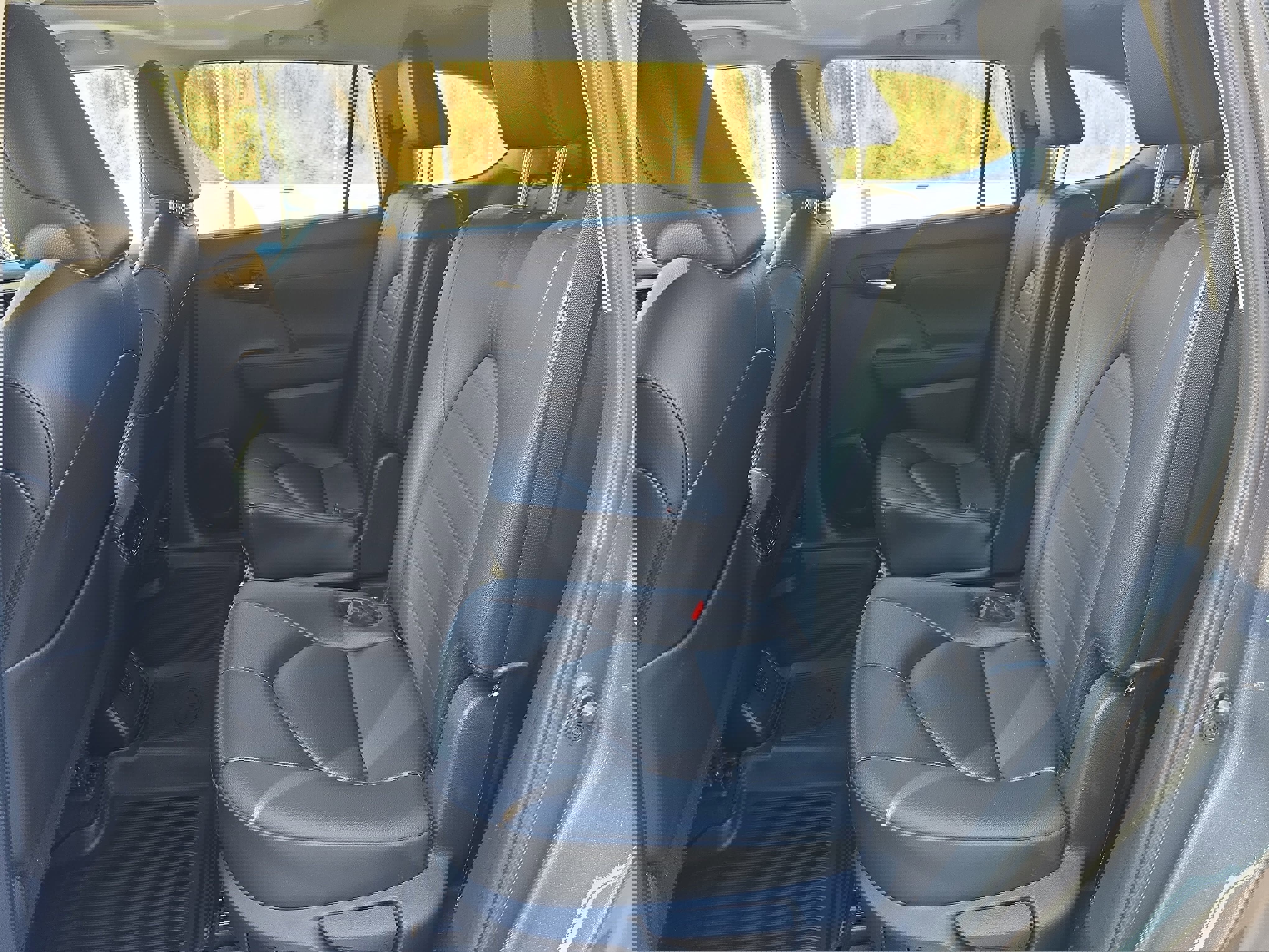 Used 2024 Toyota Highlander XLE image 16