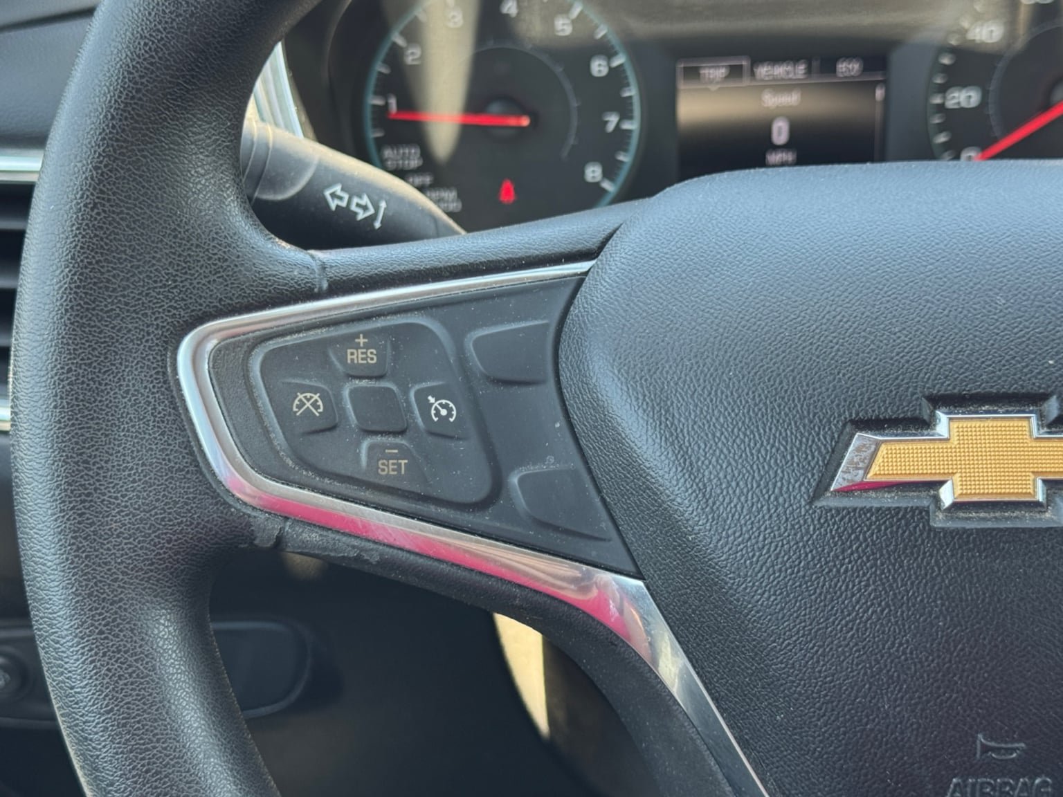 Used 2018 Chevrolet Equinox LT FWD image 22