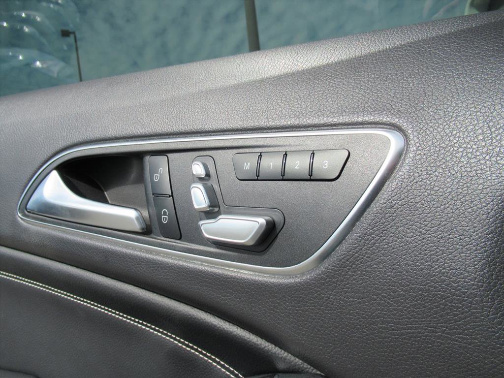 Used 2019 Mercedes-Benz GLA 250 GLA 250 image 28