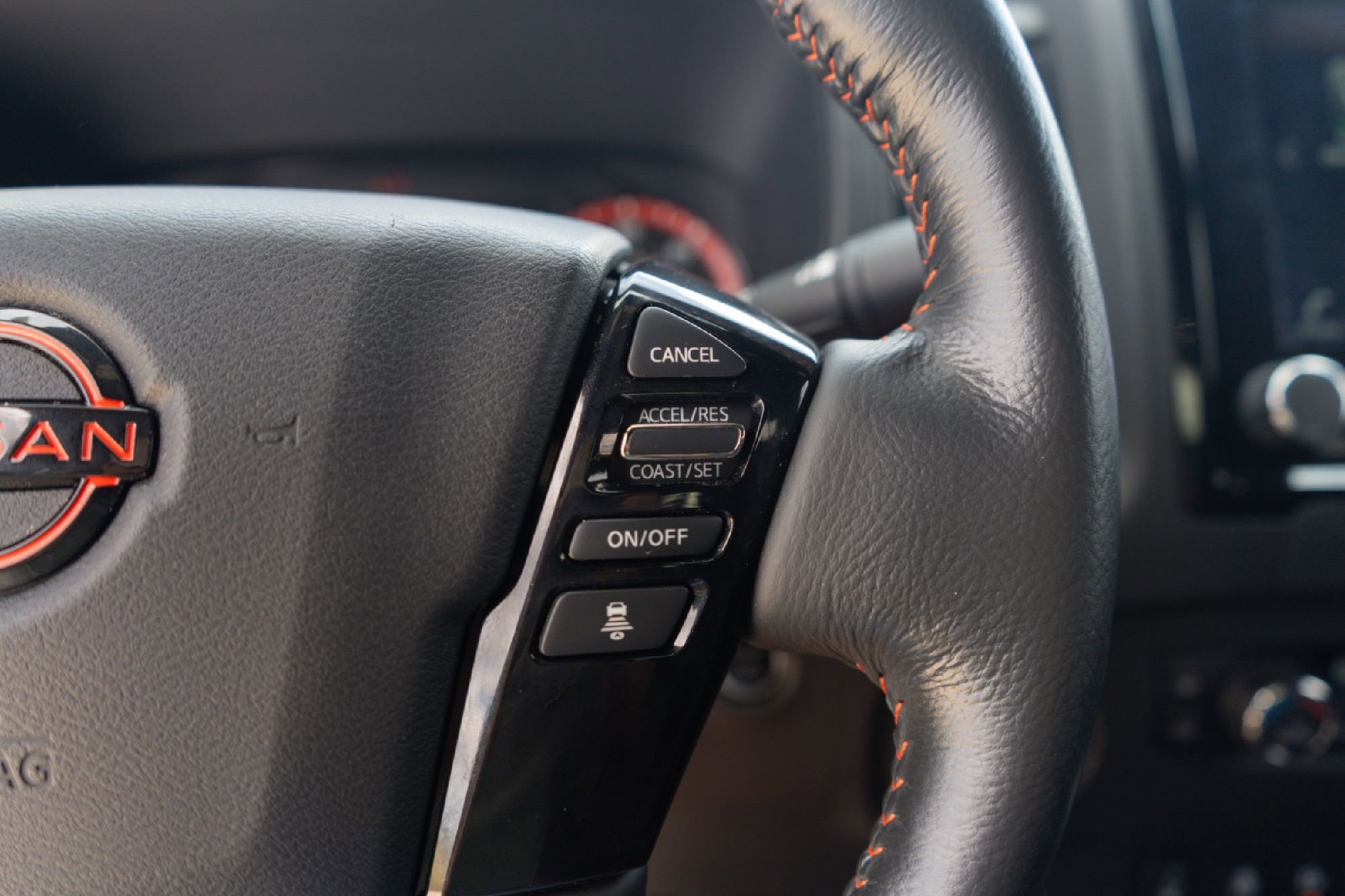 Used 2024 Nissan Frontier Pro-X w/ Pro Convenience Package RWD image 11