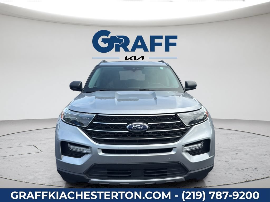 Used 2021 Ford Explorer XLT w/ Equipment Group 202A AWD/4WD image 12