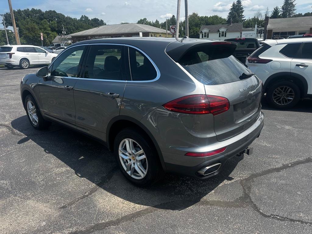 Used 2017 Porsche Cayenne AWD/4WD image 3