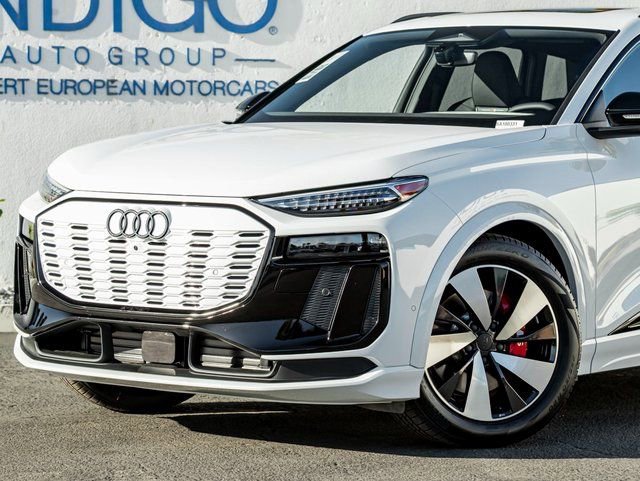 New 2025 Audi SQ6 e-tron Prestige image 2
