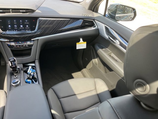 New 2025 Cadillac XT6 Premium Luxury w/ LPO, Floor Liner Package image 35