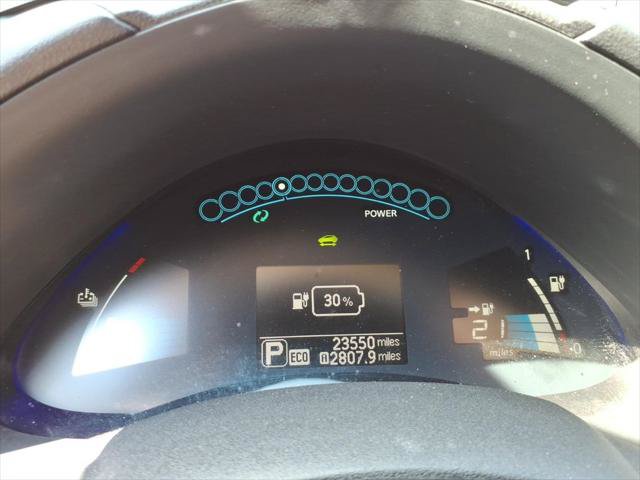 Used 2016 Nissan Leaf SL w/ Premium Package FWD image 21