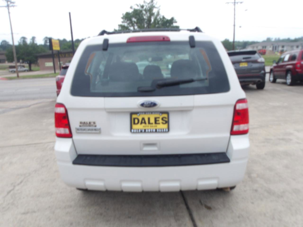Used 2011 Ford Escape XLS w/ 102A Rapid Spec Order Code FWD image 12