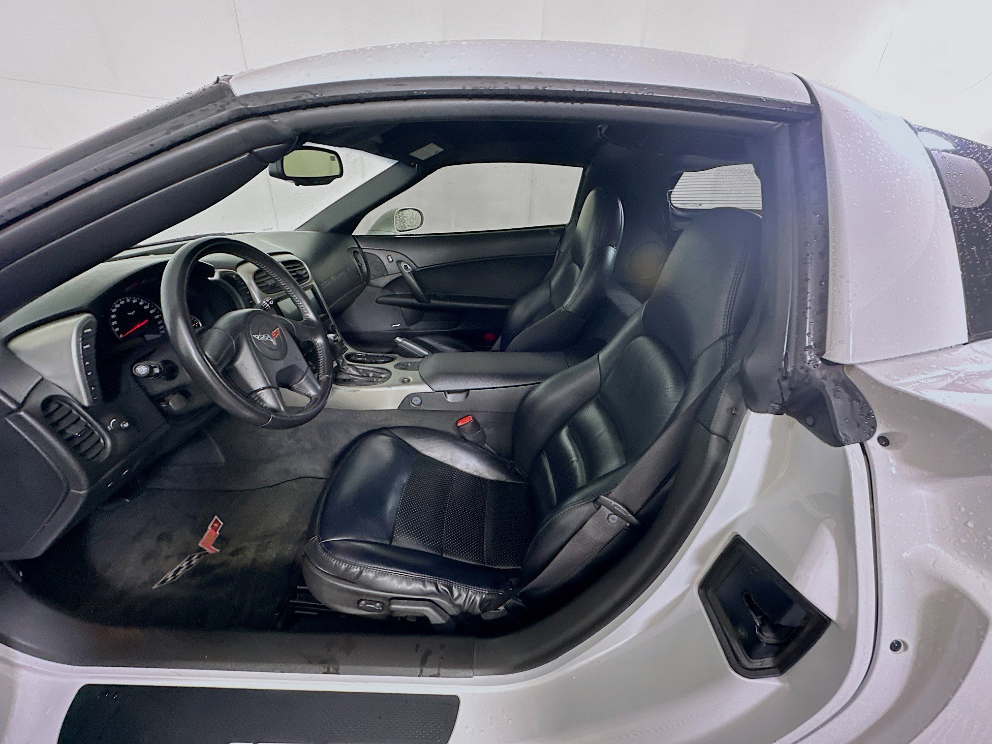 Used 2005 Chevrolet Corvette Coupe w/ Preferred Equipment Group image 13