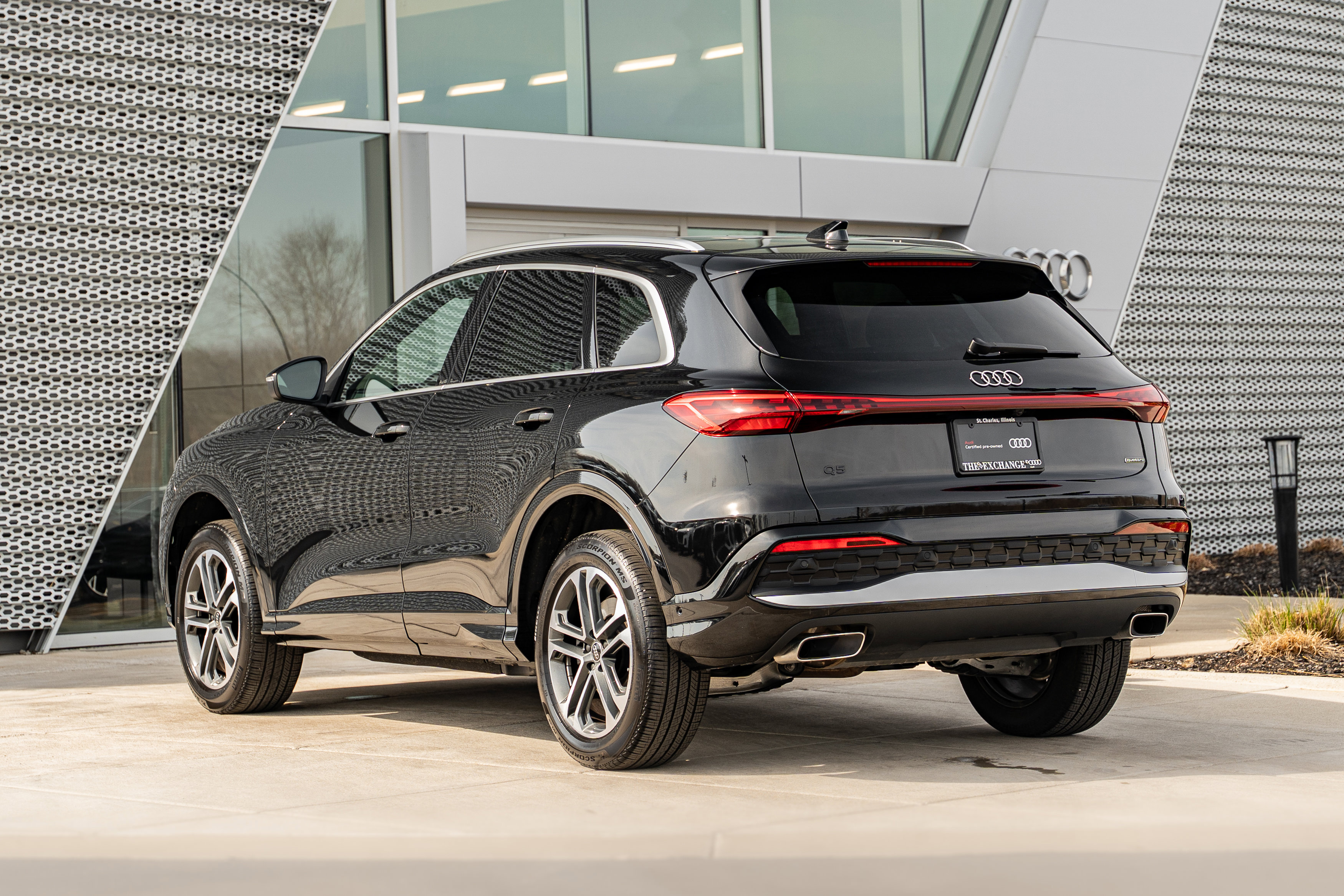 Certified 2025 Audi Q5 Premium w/ Convenience Package image 5