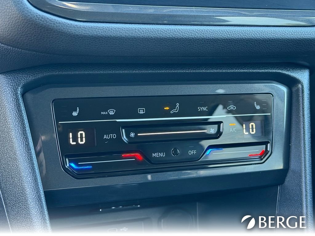 Used 2024 Volkswagen Tiguan Wolfsburg Edition image 30